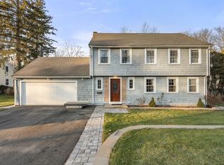 121 Salem End Rd, Framingham, MA 01702