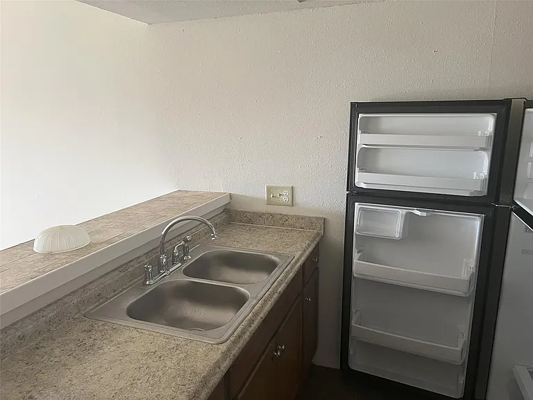 1820 Wooten Park Dr #104 — Photo 8