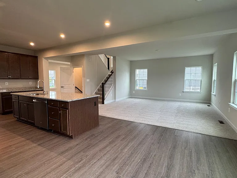 175 Santiago Cir — Photo 11