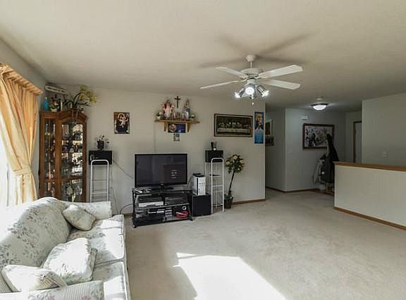 3rd image of 4007 SW Westview Dr