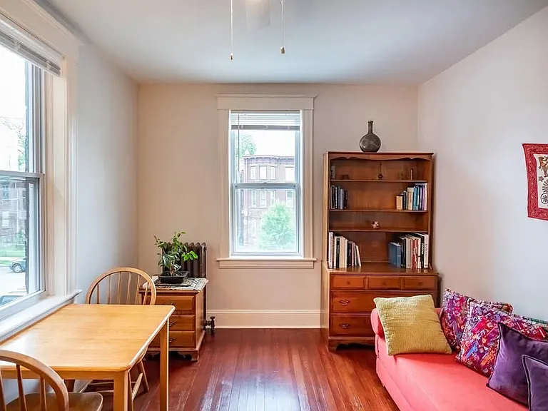 81 Wh Liberty St — Photo 11
