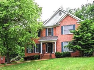6869 Collinswood Dr, Nashville, TN 37221