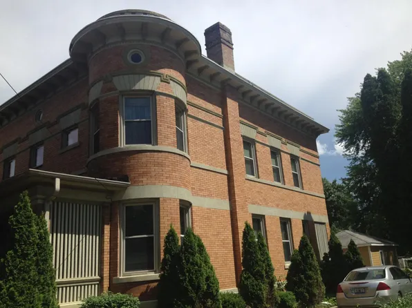 300 S A St, Monmouth, IL 61462
