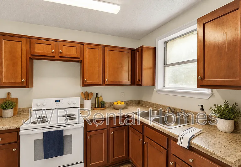 1288 W 28th St — Photo 3