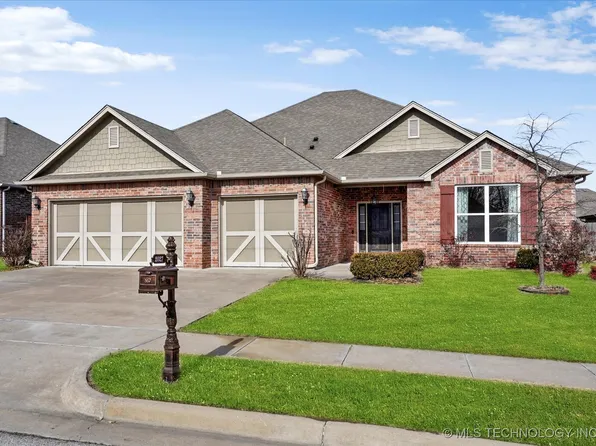2027 E 133rd St S, Bixby, OK 74008
