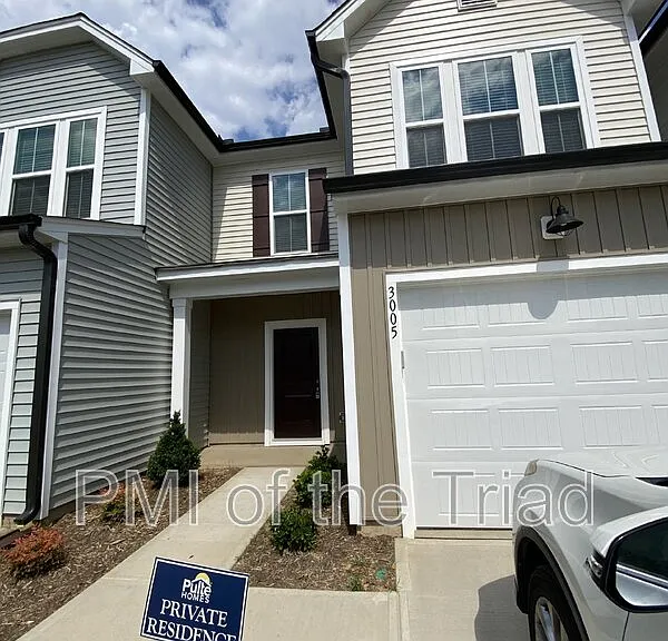 3005 Mackay Pointe Ln — Photo 1