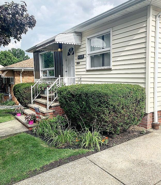 1st image of 4110 Longwood Ave