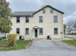 9 Locust St APT 2, Leola, PA 17540