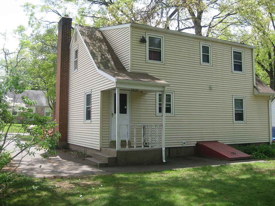 2nd image of 51 Overland St