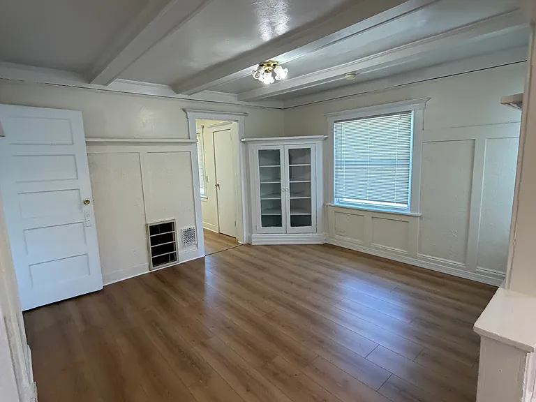 304 Queen Anne Rd #2 — Photo 2