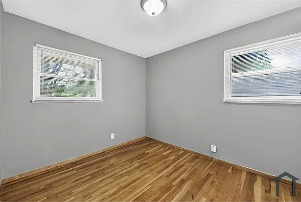 158 Monteith Cir — Photo 15