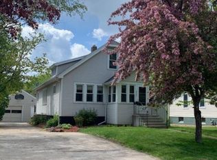 3737 E 4th St, Duluth, MN 55804