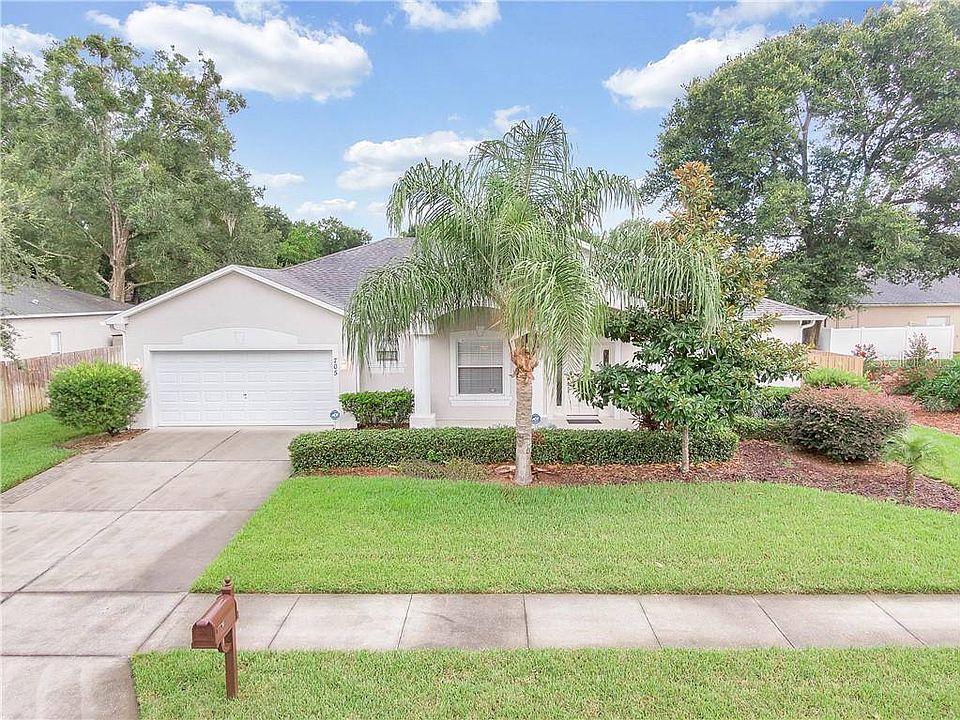 1st image of 705 Cypress Oak Cir