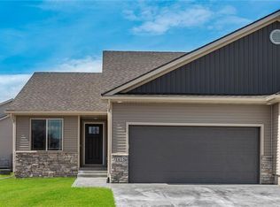 1415 NE Falstaff Ln, Ankeny, IA 50021