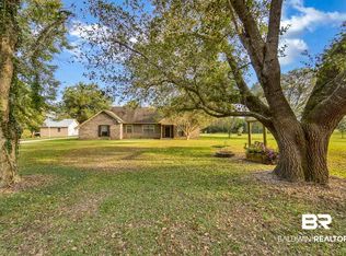 15710 Old Pierce Rd, Fairhope, AL 36532