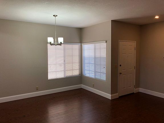 2nd image of 1631 Valley Crest Dr