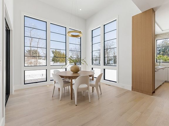 5th image of 28 Dorothy Rd