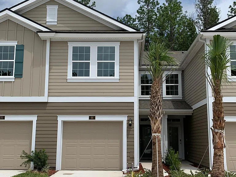 66 Bush Pl — Photo 2