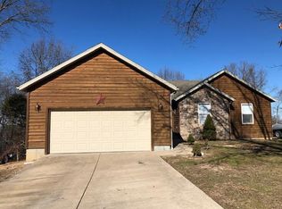 186 Boston Dr, Ridgedale, MO 65739