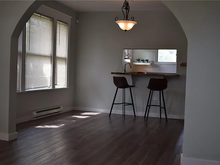 8204 Beverly Blvd — Photo 4