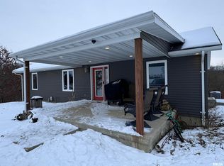 3440 E 650th St, Colchester, IL 62326