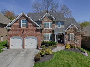 1240 Whisper Trace Ln, Knoxville, TN 37919