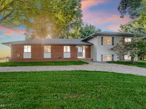 460 S 350 W, Valparaiso, IN 46385