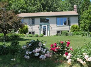 51 Coburn Woods Rd, New Durham, NH 03855