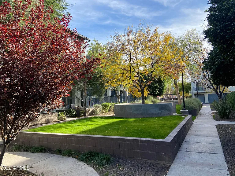 615 E Portland St #225 — Photo 23