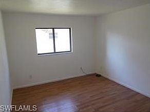 4th image of 671 106th Ave N