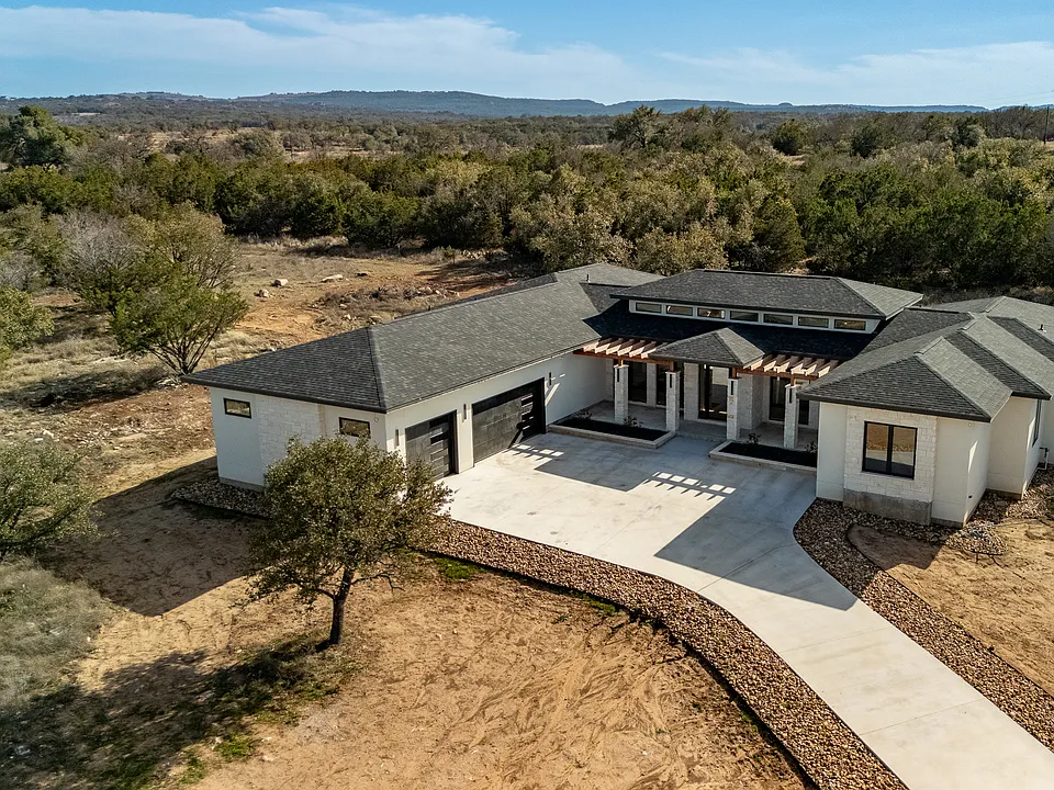 6425 Ranch Road 962 W