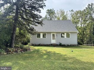 40 Elaine Dr, Boyertown, PA 19512