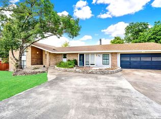 101 Hidden Hollow Dr, Kerrville, TX 78028