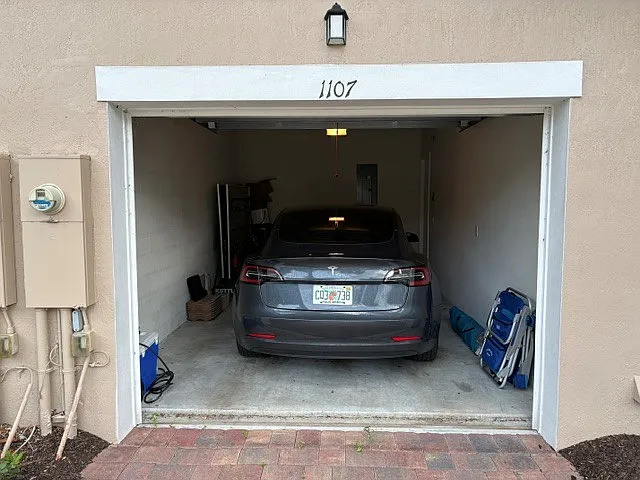 One car Garage