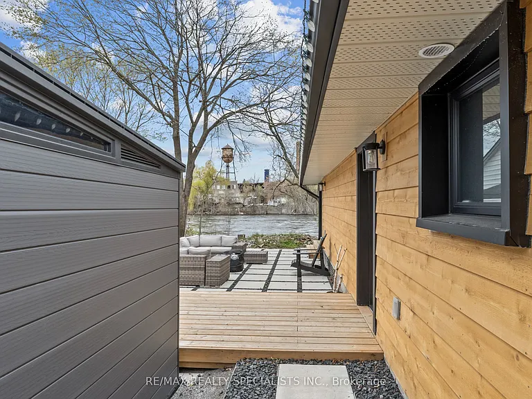 87 Cedar Dr — Photo 4