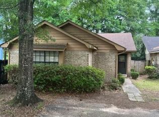 1827 Spring Brook Ct, Mobile, AL 36609