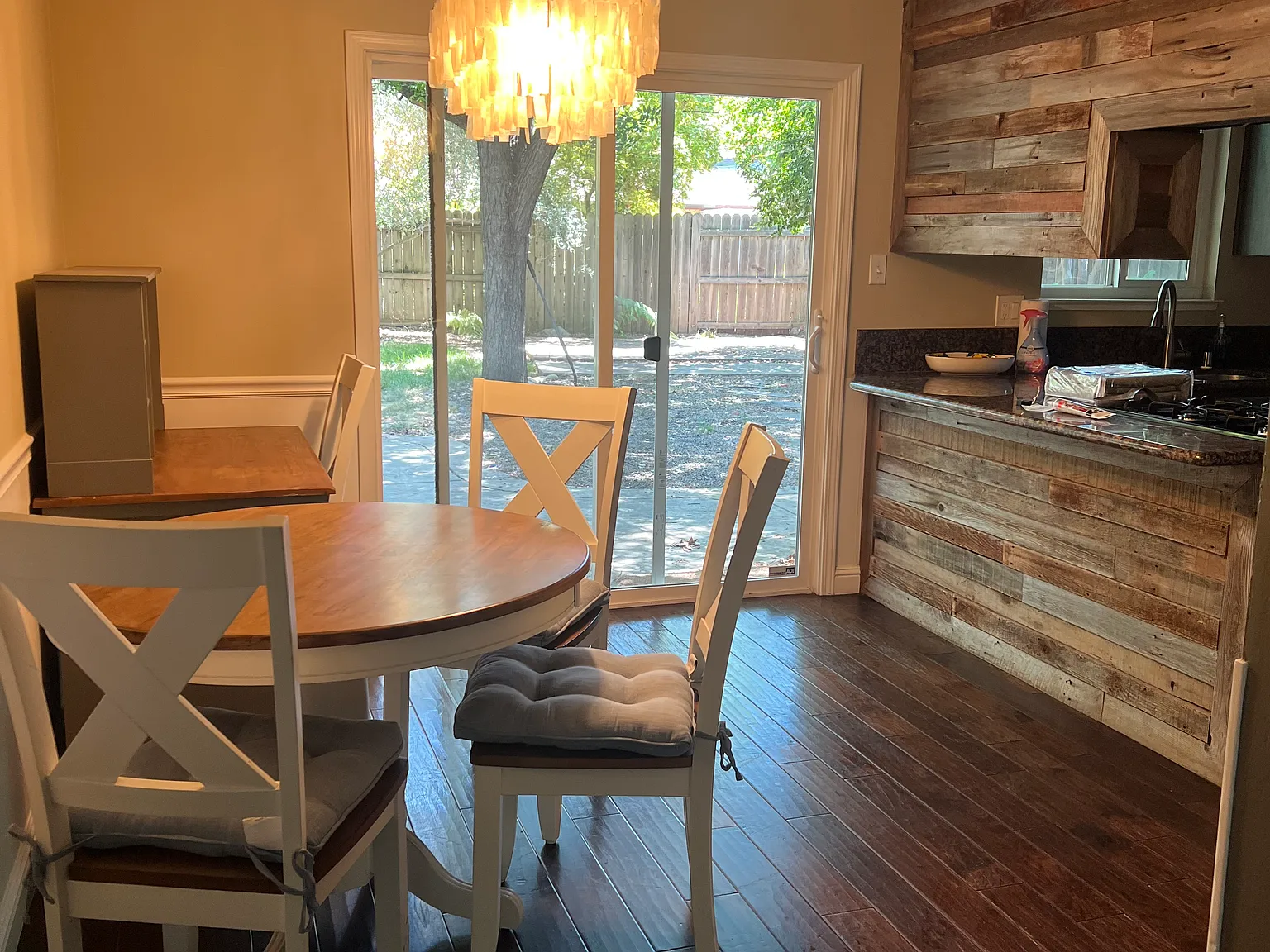 3 bed, 1200 sqft, $950 — Photo 4
