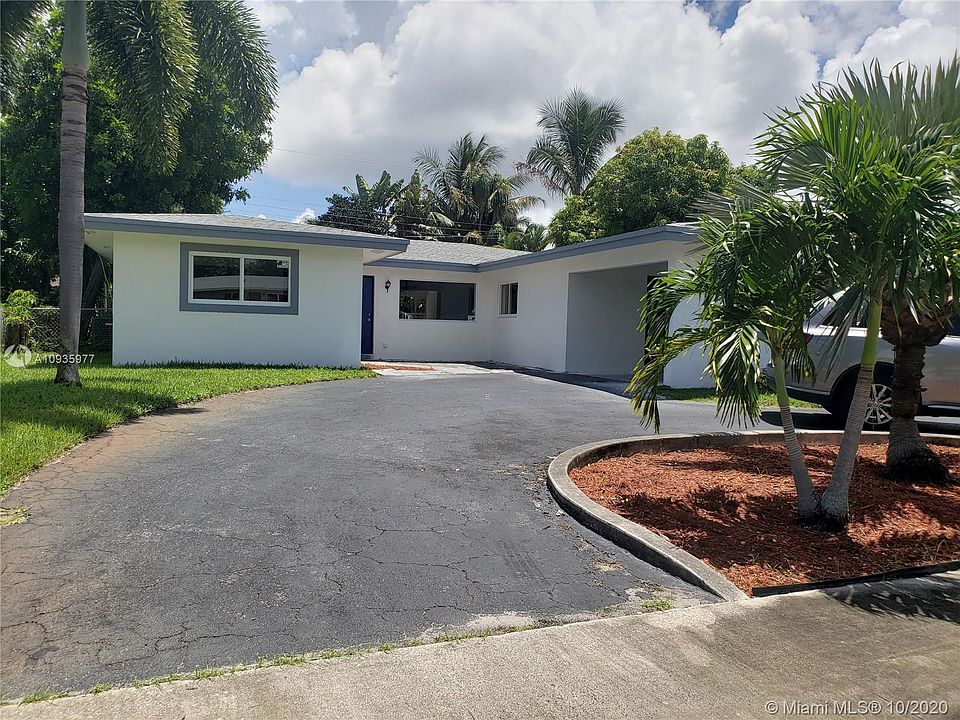 1st image of 800 NW 29th Ct #0