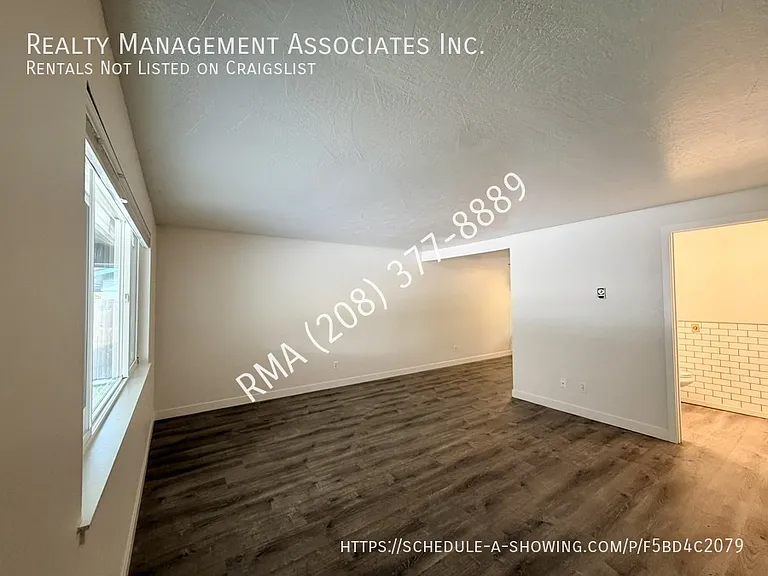 4373 W Rose Hill Ct — Photo 2