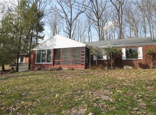 465 Ryndwood Rd, Pittsburgh, PA 15237