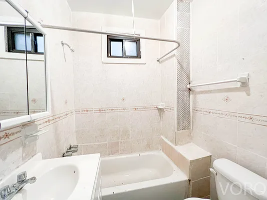 Rented by Voro New York | media 9