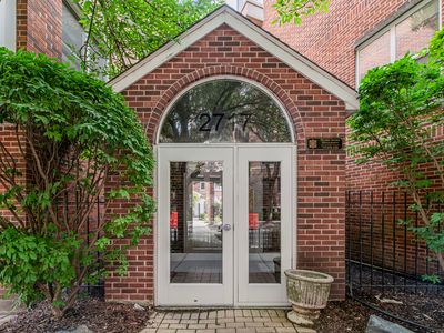 2717 N Lehmann Ct APT 16, Chicago, IL, 60614