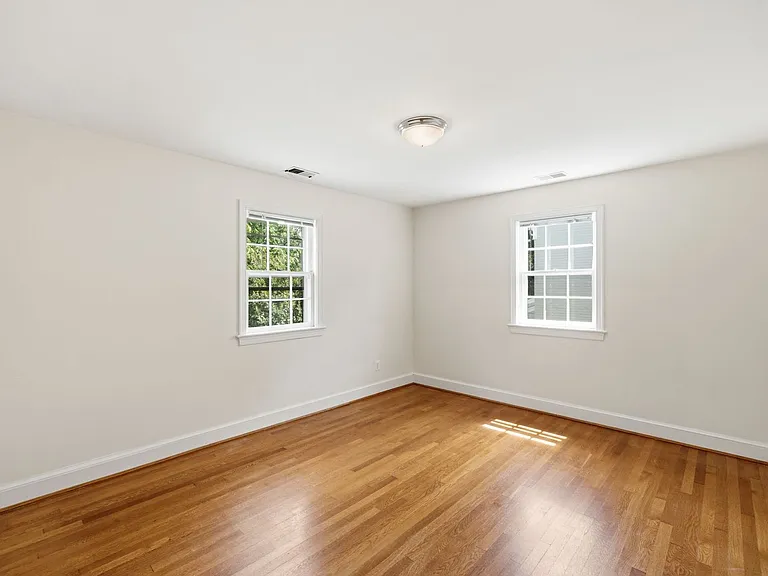 2812 Northampton St NW — Photo 15