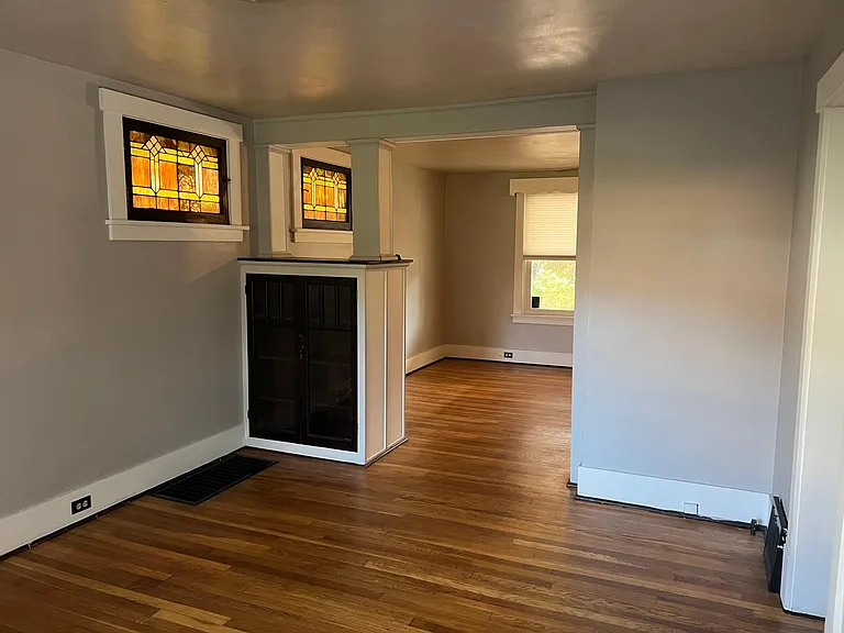 616 Peebles St — Photo 5