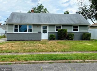 443 Colonial Rd, Bellmawr, NJ 08031