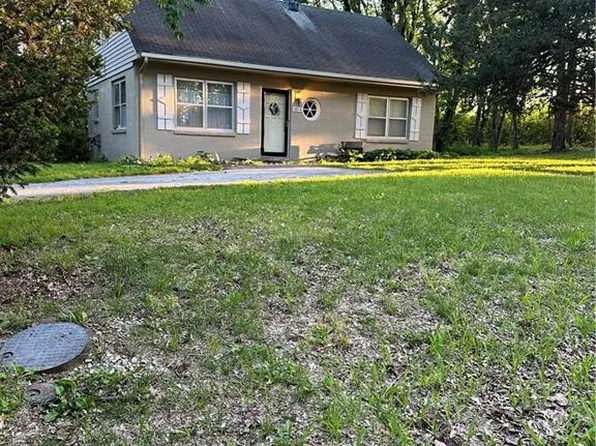1013 W Santa Fe Trl, Kansas City, MO 64145