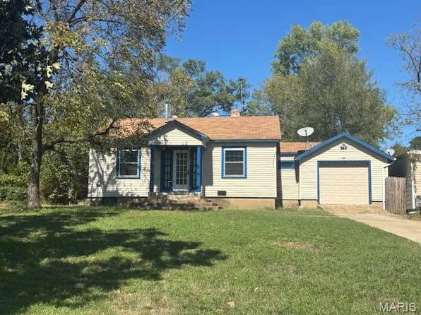 106 College St, Crocker, MO 65452