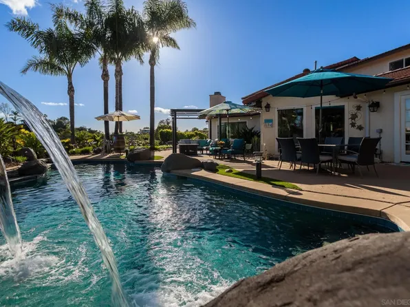 28329 Meadow Mesa Ln, Escondido, CA 92026
