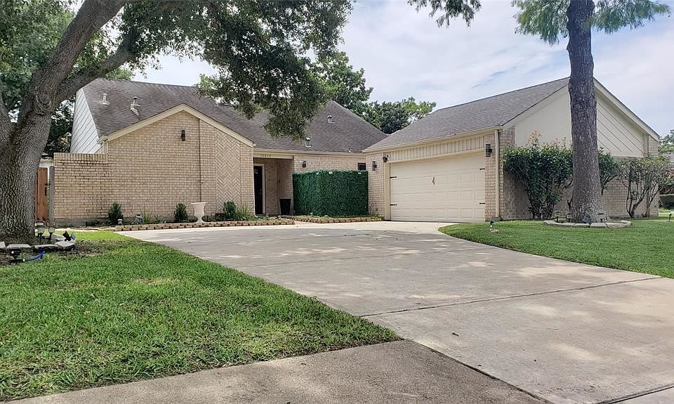 1st image of 12215 Ella Lee Ln