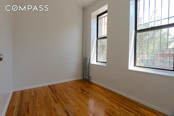 Rented by Compass | media 29